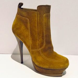YVES SAINT LAURENT SUEDE “ TRIBUTE 105 ” TALL PLATFORM ANKLE BOOTS.